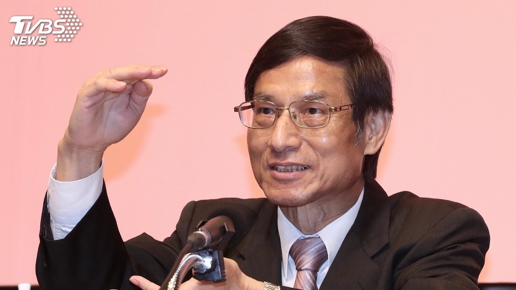 年改退休金砍4成 林萬億:個人事小國家發展事大