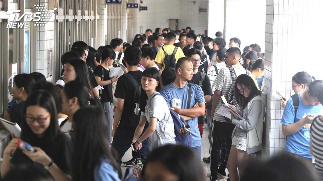 大學指考第2天考國英數　5萬名考生登場