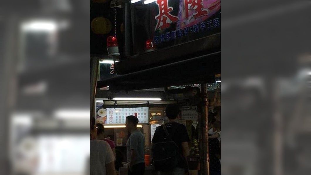 米粉湯外帶「1碗不賣」 網驚:老闆賺到不缺錢?