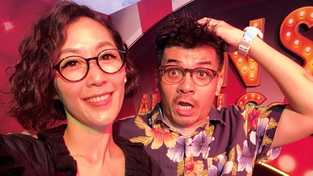史丹利自曝有妄想症,就連老婆Gigi站在懸崖邊拍照,也會讓他很緊張。圖/翻攝自 臉書