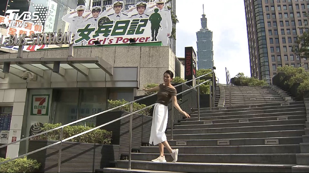 《女兵》斥資百萬做看板 劉香慈也朝聖