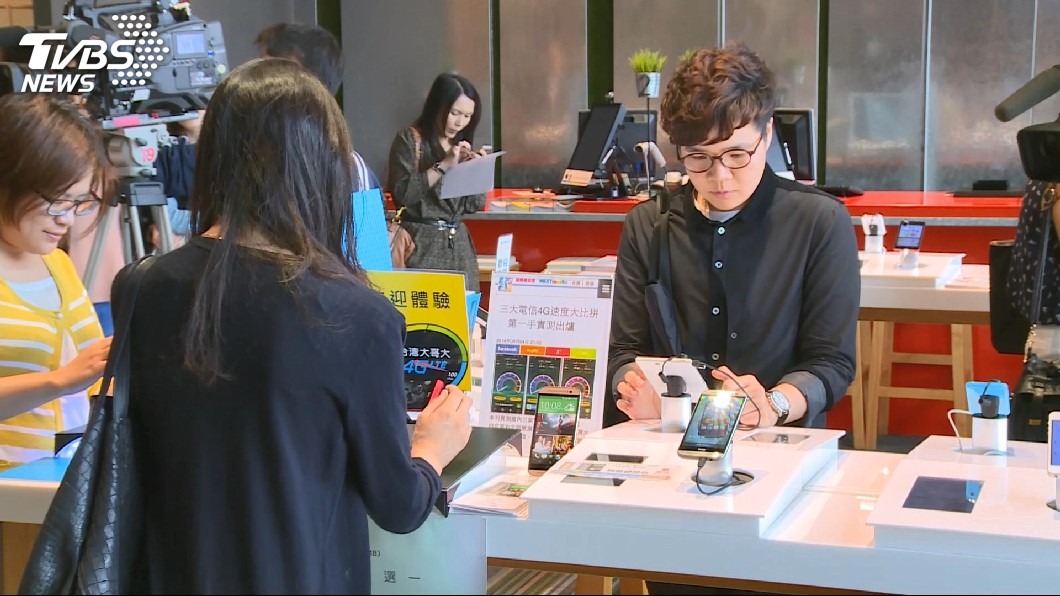 499不夠看?5大電信父親節優惠 資費最低「177」