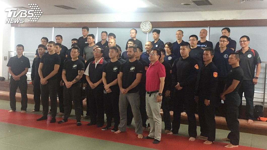 美國武術官來台交流 北市警精進戰鬥技能