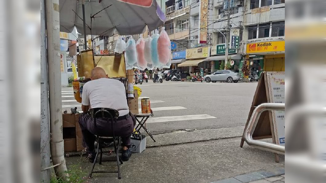 9旬棉花糖爺淚罰千元引眾怒! 警出面曝無奈真相…