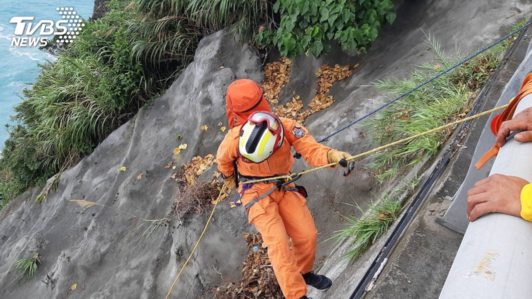 撿錢包滑落蘇花公路 女駕駛等14小時獲救