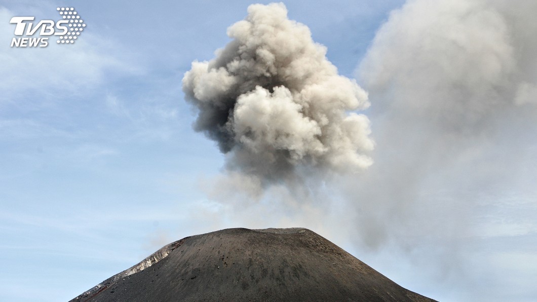 印尼克拉卡托火山噴發 方圓1公里列禁區