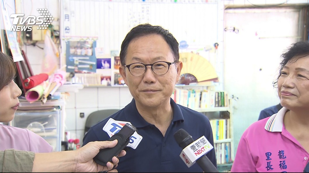 拜訪里長 丁守中:當選後補發重陽敬老金