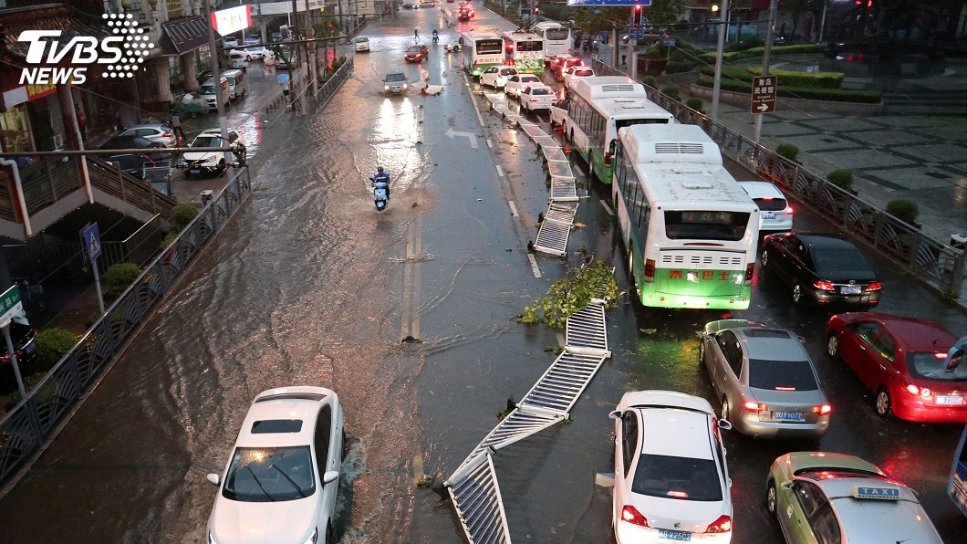 北京豪雨釀災 緊急撤離1825人