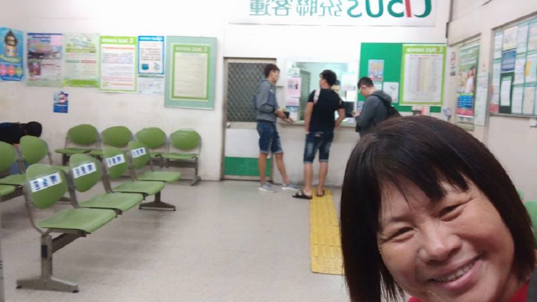 凌晨北上替民發聲 蔣月惠發文感謝女警「她成就了我」