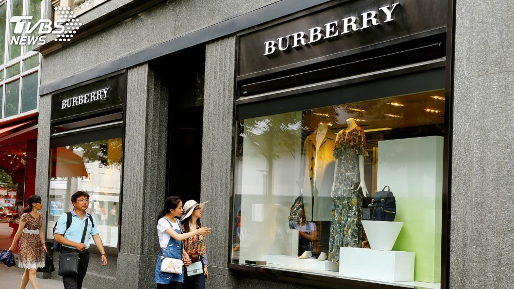 Burberry焚價值逾10億庫存 在英掀軒然大波