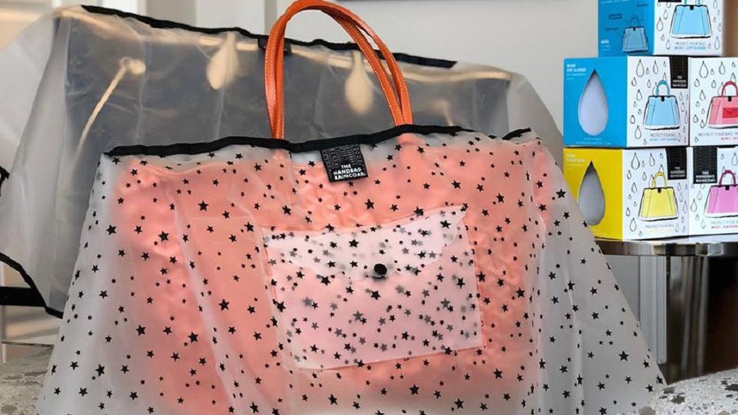 圖/翻攝自Handbag Raincoat臉書