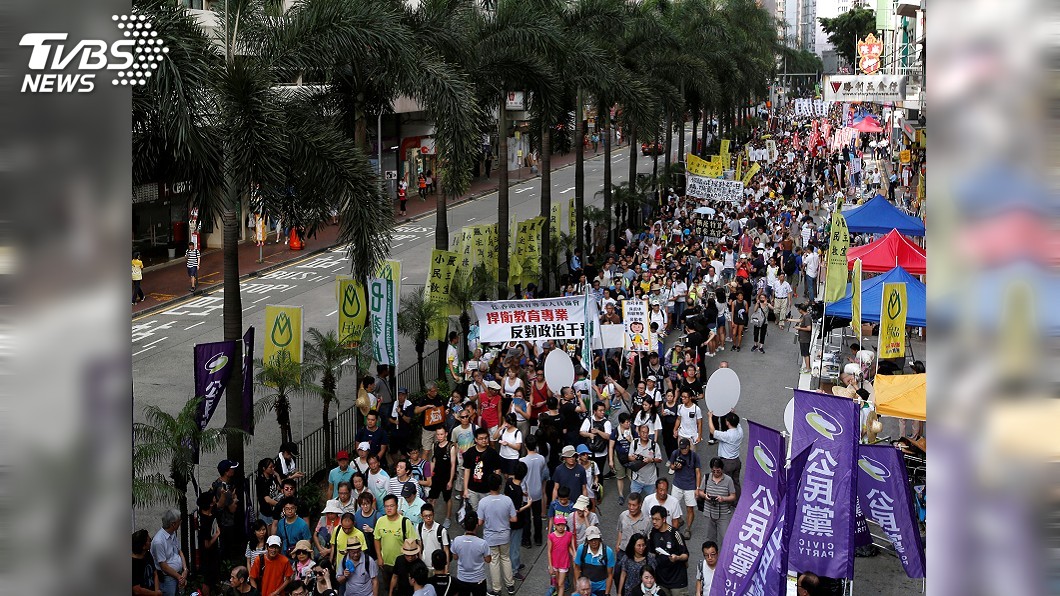 僅有民主空間也快沒 港青年爆出走潮