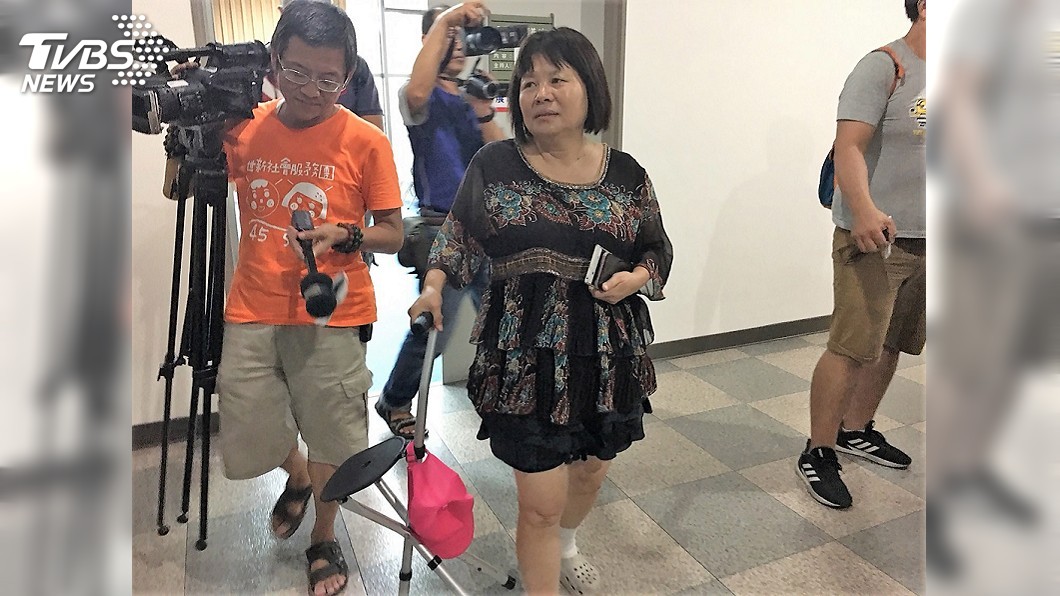 蔣月惠身體現警訊 血便血尿緊急掛急診