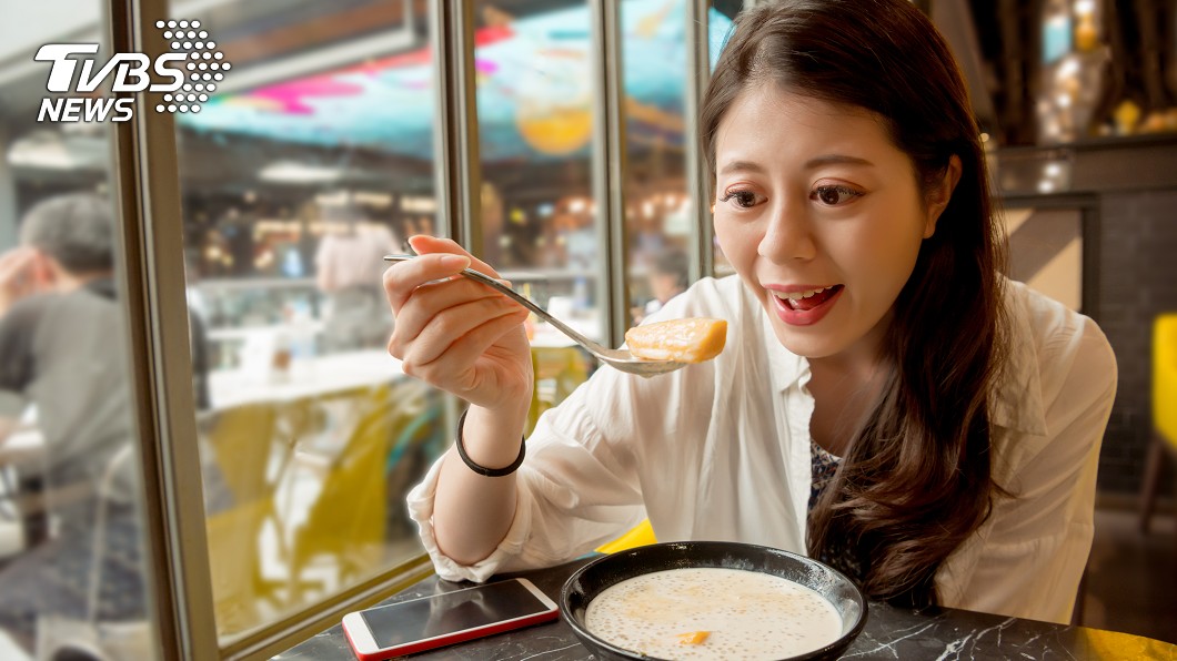 還不克制？甜食吃太多　竟讓「皮膚發黃又鬆垮」