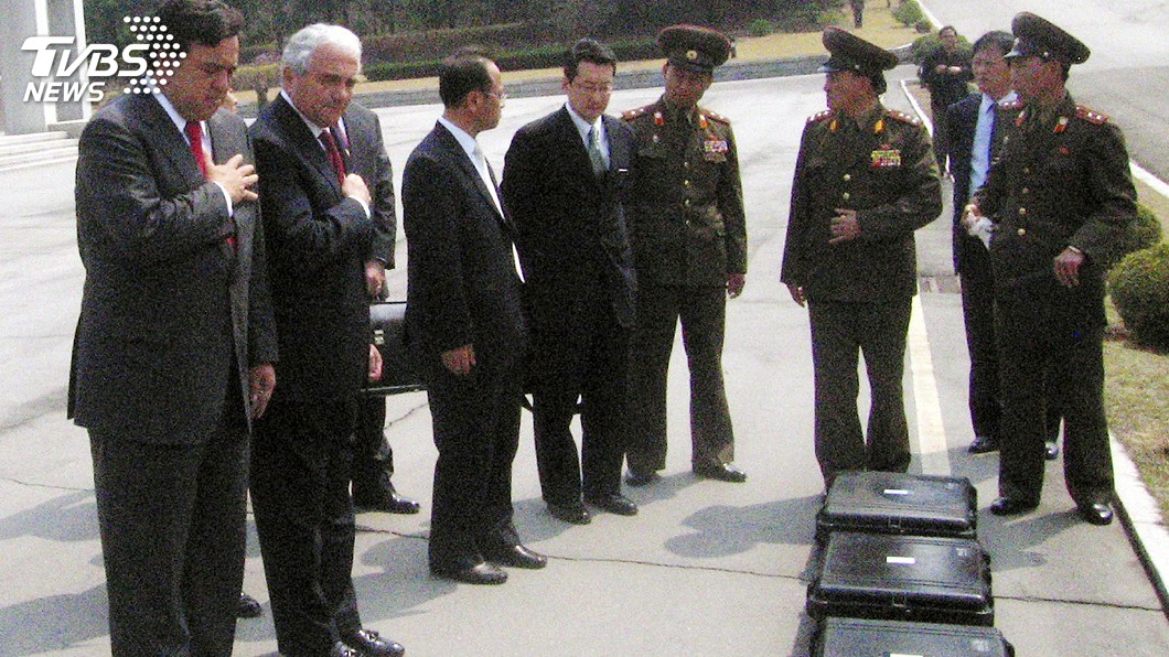 落葉歸根 白宮證實軍機載美軍遺骸離開北韓