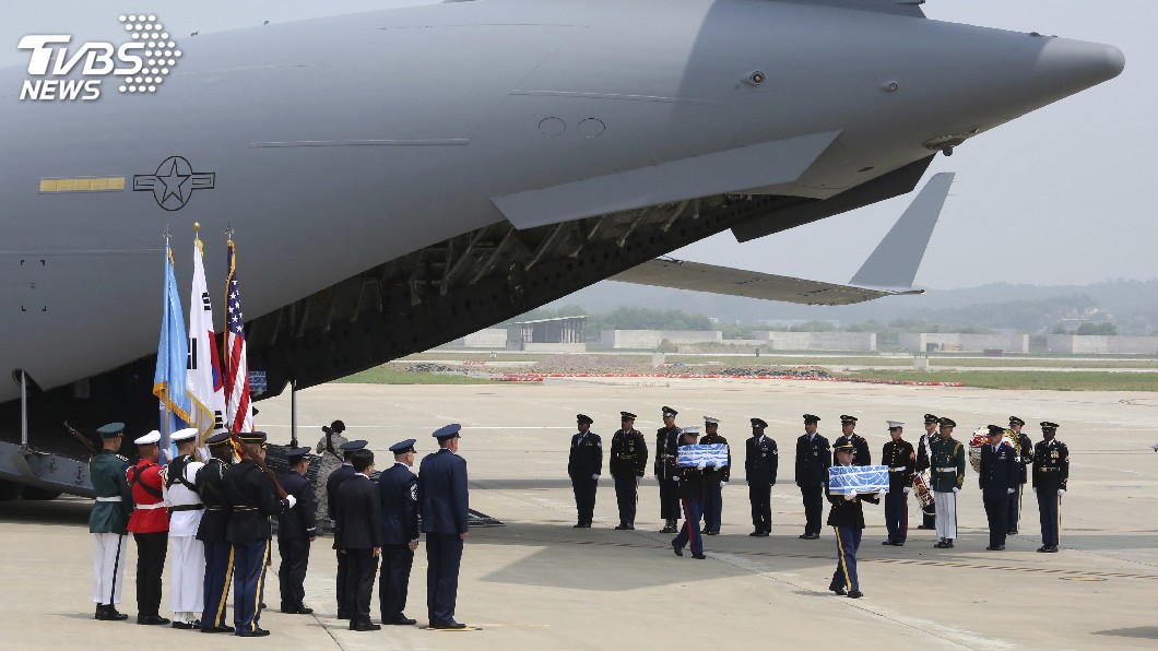 停戰協定簽訂紀念日 美軍自北韓接回士兵遺骸