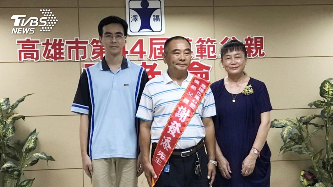 陪練平衡感 勇父助身障女摘特奧金牌