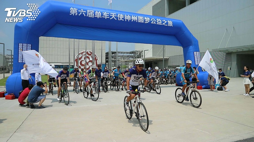 無畏颱風和烈日 台灣青少年挑戰兩岸千里騎行