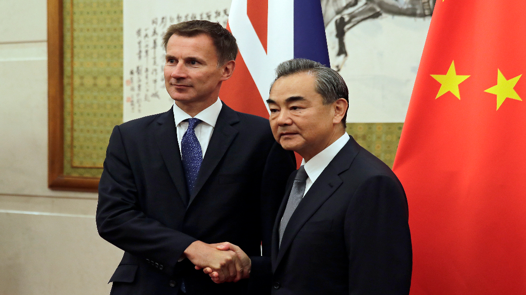 英外相.大陸外長王毅 對坐戰略對話開啟