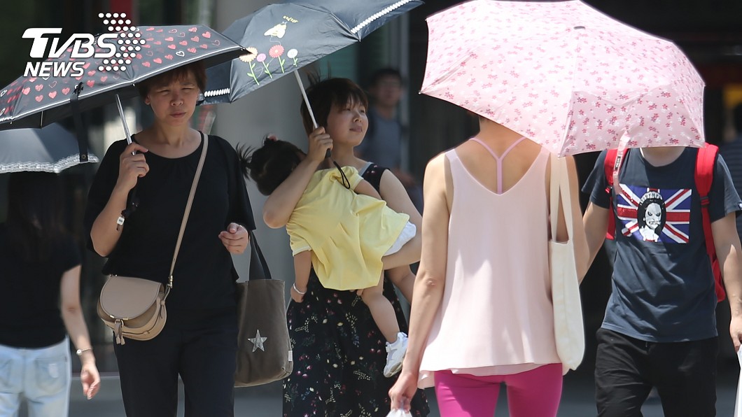 繼續熱!艷陽下15分鐘就曬傷 雲雀週四近台轉雨