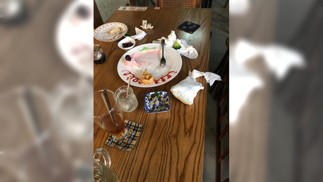 帶寶寶用餐「髒尿布」丟桌上走人 員工怒:要不要臉?