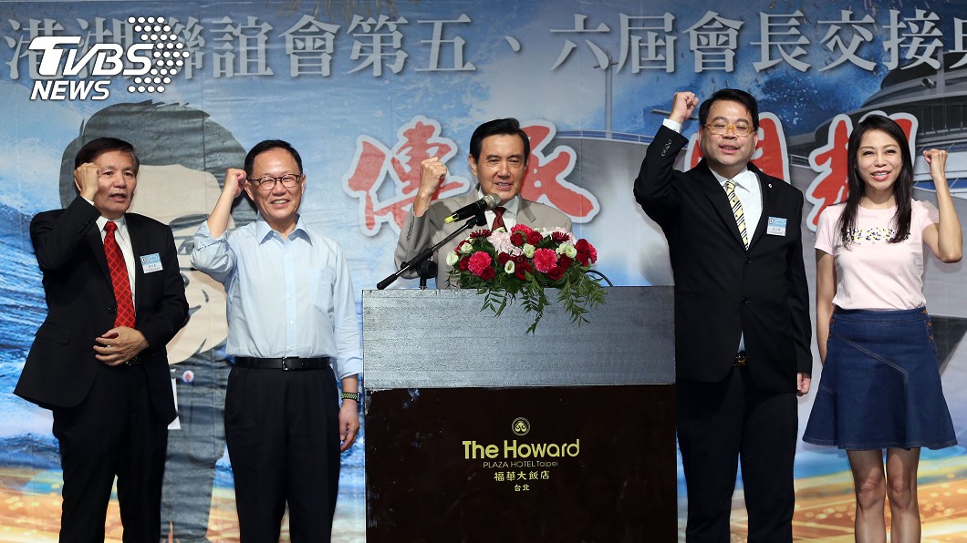 前總統馬英九(中)出席為丁守中站台。圖／中央社