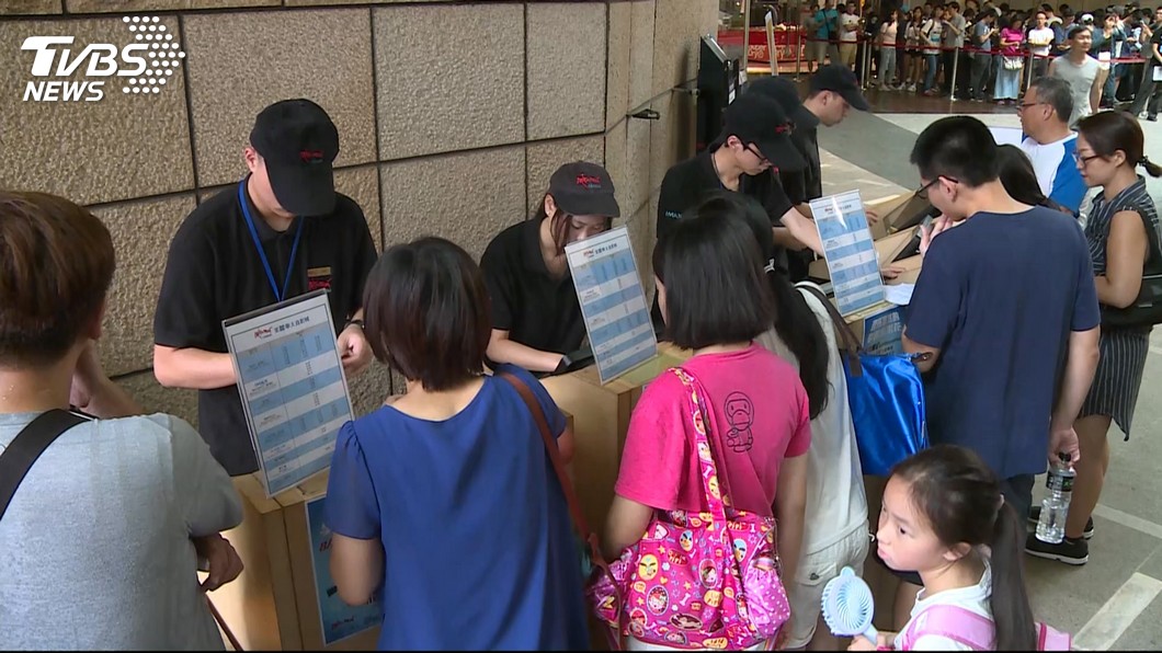 大直影城重新開幕 祭優惠吸引人潮