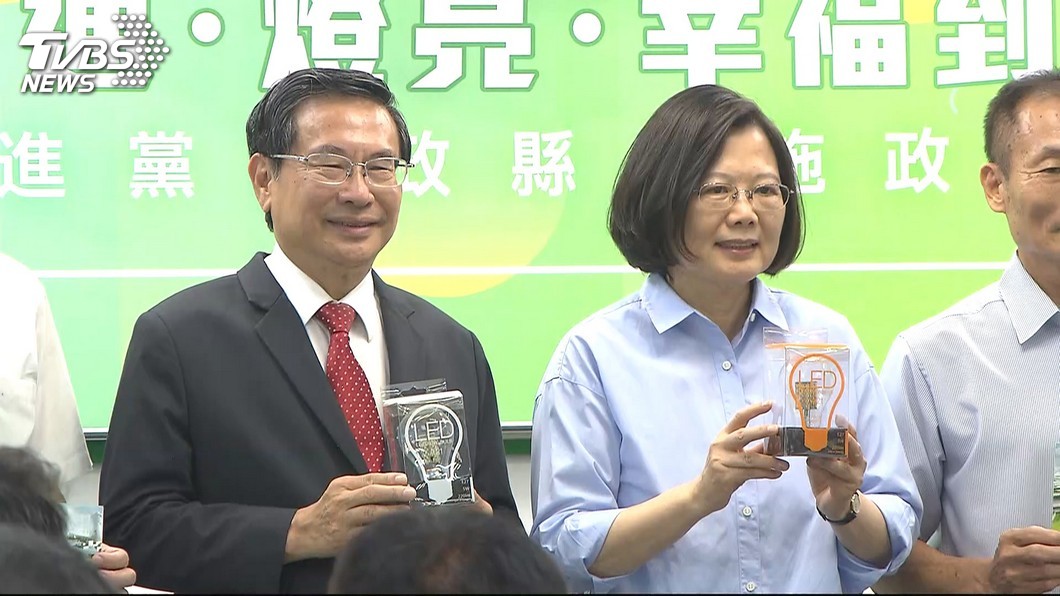 總統認證「白目市長」 讚涂醒哲會做事!