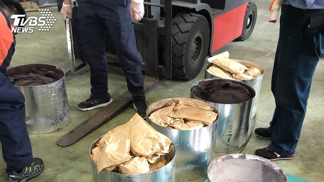 油壓頂升缸內藏走私毒品 情侶檔被起訴