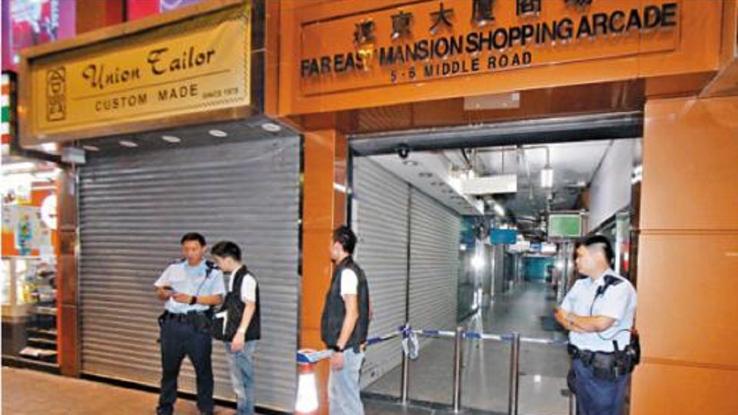 酒瓶砸頭！　港「找換店」員工遭搶千萬港幣