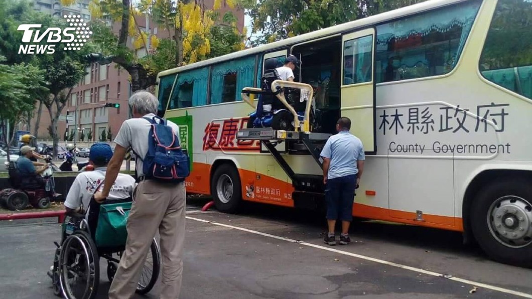 雲林藍綠交鋒　縣府駁復康巴士停駛傳聞