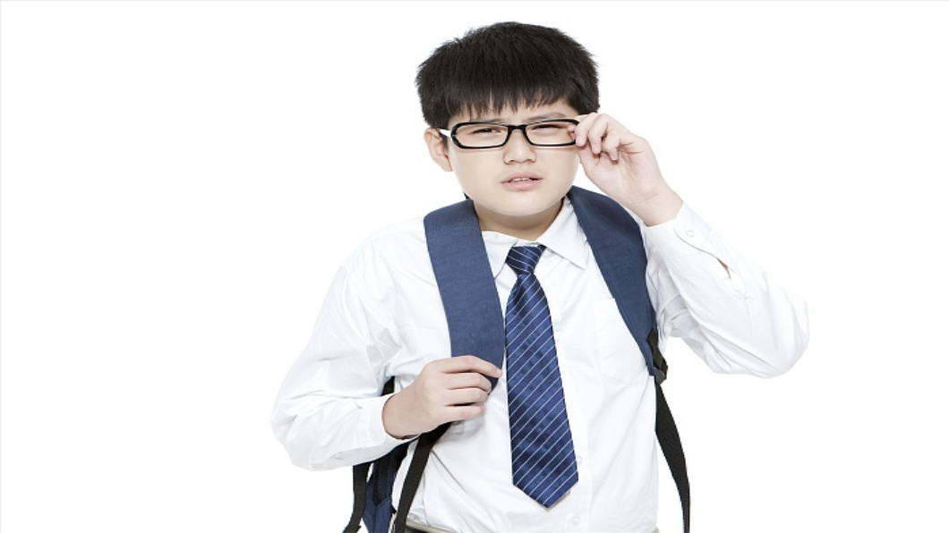 大陸青少年視力差　近9成大學生近視