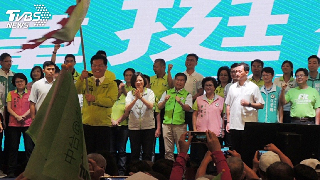 下台中輔選林佳龍 蔡英文:改革不怕傷痛是為了下一代