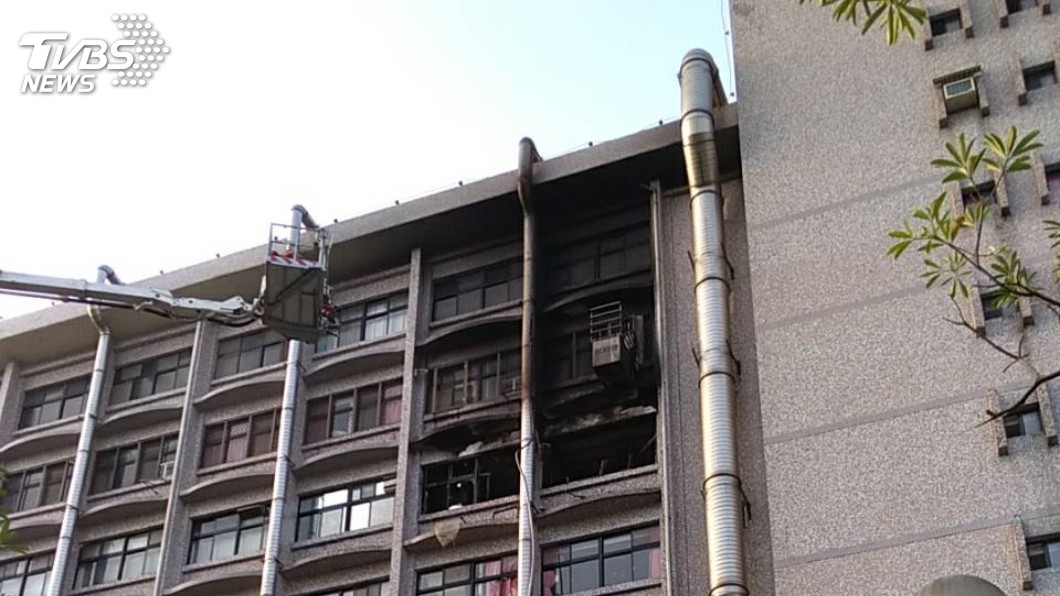台北醫院安寧病房火警 14人無生命跡象