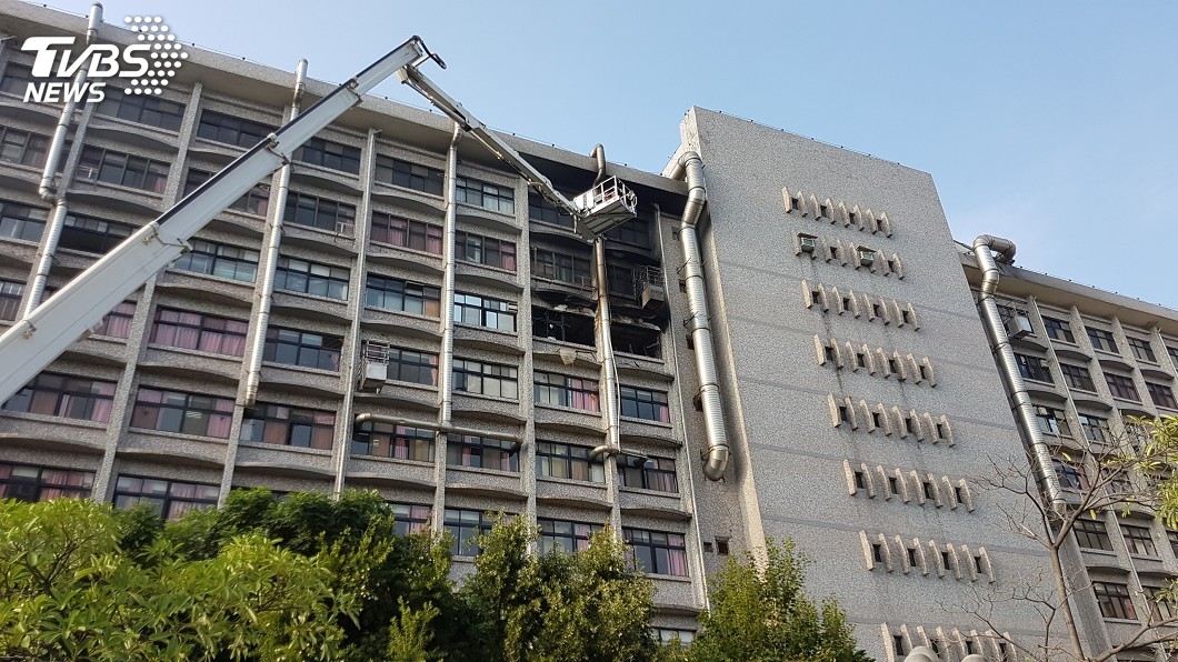 台北醫院大火 醫:關門阻火煙是救命關鍵