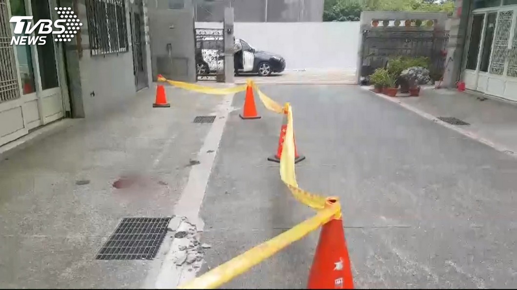 怎會這樣!男童家門玩 遭鄰居開車迴轉輾過