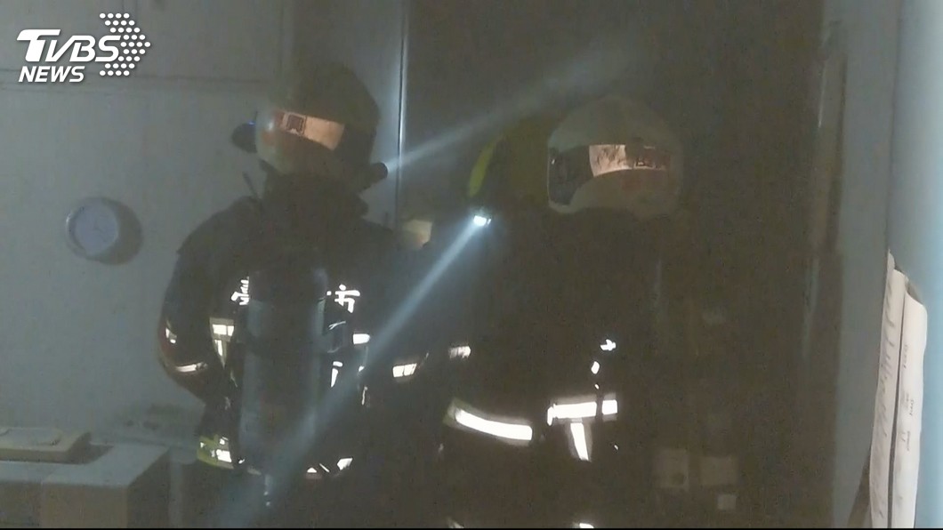 台大化學館火警煙霧瀰漫 緊急疏散14名學生