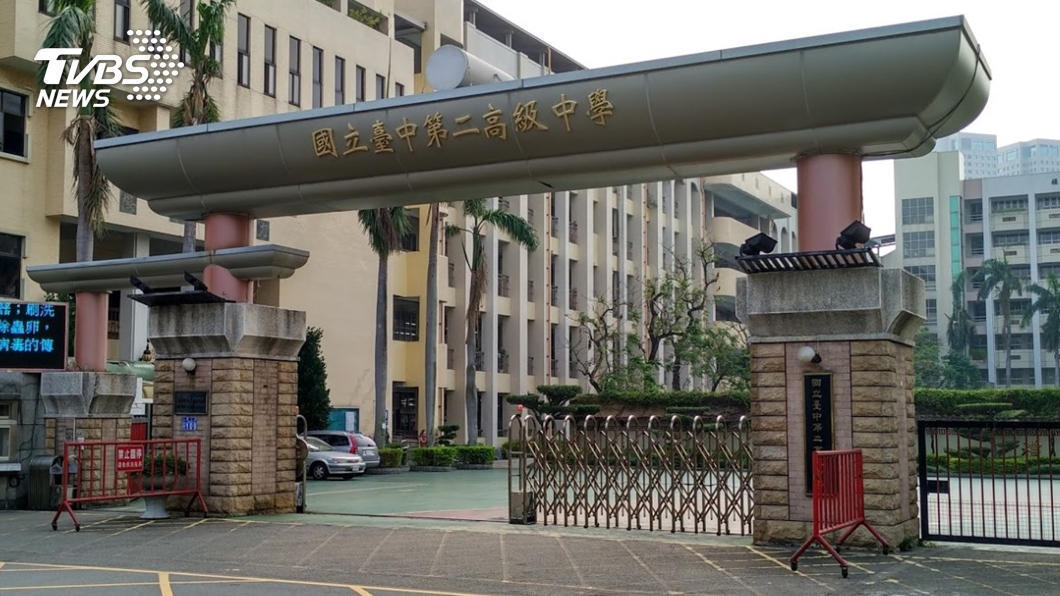 快訊/台中二中驚傳墜樓 女學生無生命跡象