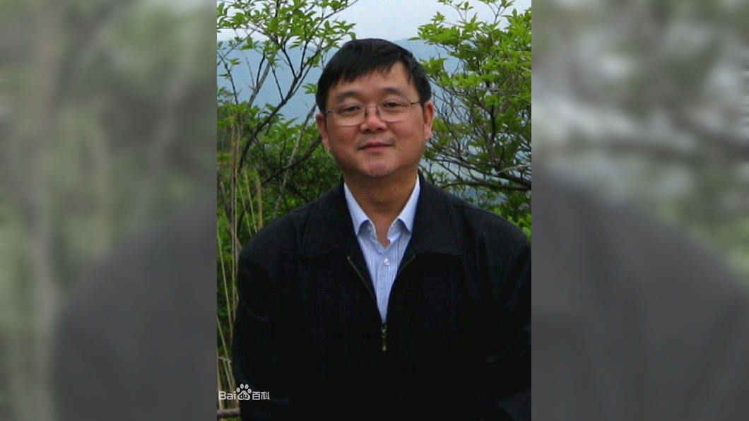清大色教授對女博士生襲胸猥褻 逃回大陸10年躲過追訴