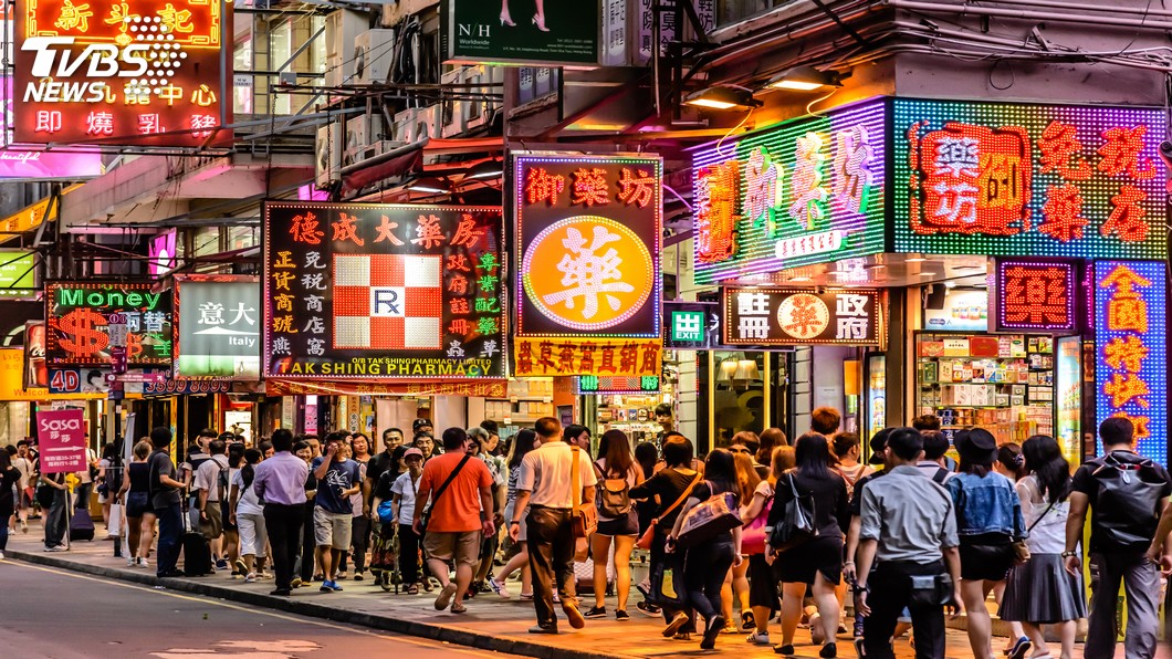 霓虹燈照亮香港數十載　如今成夕陽產業