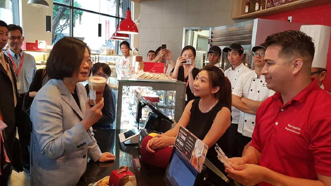 小英買咖啡扯台獨 呂秋遠批:中國統戰的最大失敗
