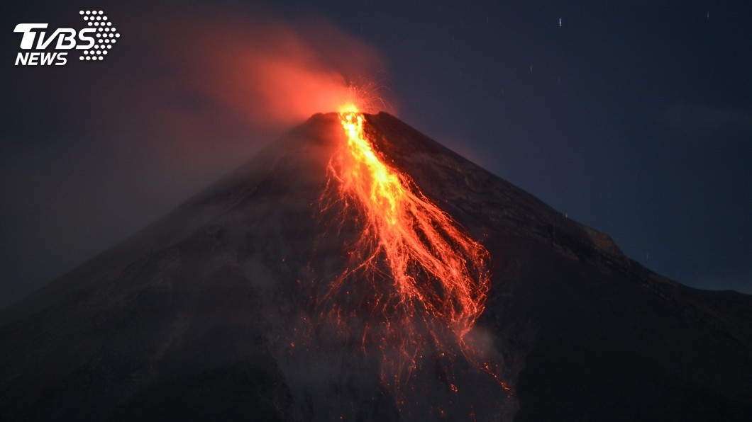日本南端島嶼火山警報升級 準備全島撤離