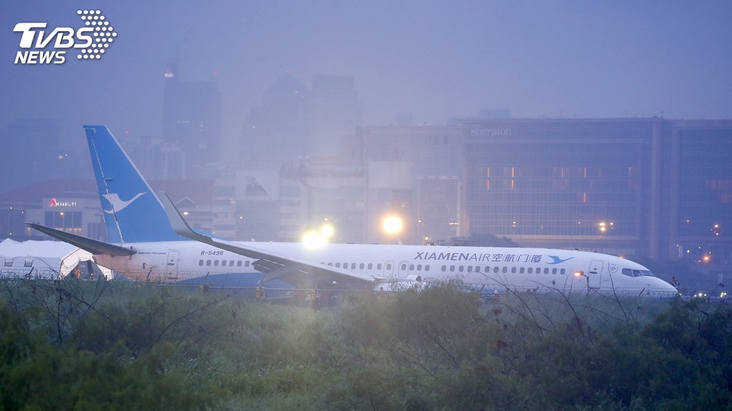 廈航班機馬尼拉偏離跑道 165人平安疏散