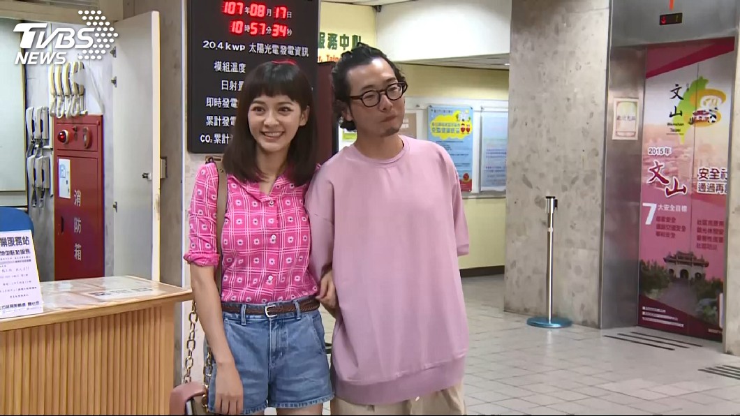 七夕挺孕肚登記結婚　陳意涵認了是「男寶寶」！