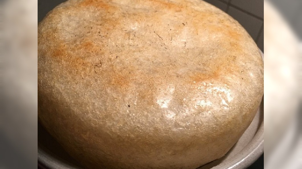 煮稀飯忘關火!他意外煮出「米饅頭」外酥內軟超美味