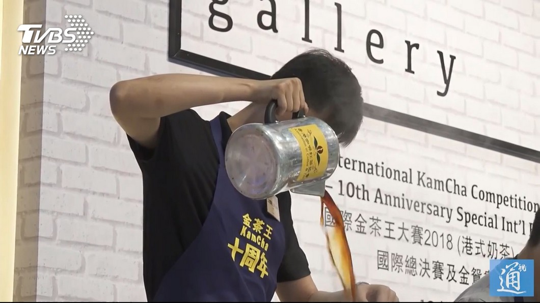 工時長太辛苦沒人做 首款港式奶茶機器人上工