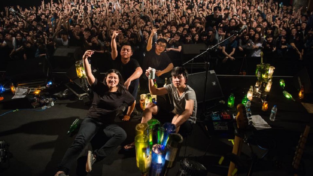 金曲樂團惹香港歌迷生氣! 售票單位竟然只接受人民幣