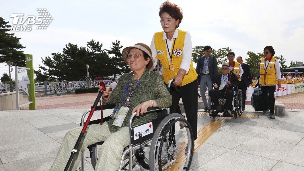 兩韓關係和緩 離散家屬金剛山重聚