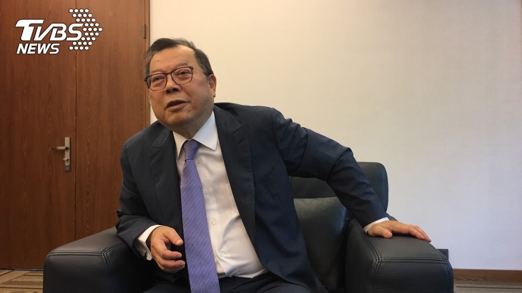 力晶絕處逢生,精熟DRAM產業特性的黃崇仁,有本領讓金士頓創辦人孫大衛在搭電梯30秒的時間內轉變心意,力助力晶起死回生,黃崇仁感念孫大衛和張忠謀,在關鍵時刻成為扭轉力晶命運的貴人! 圖/TVBS