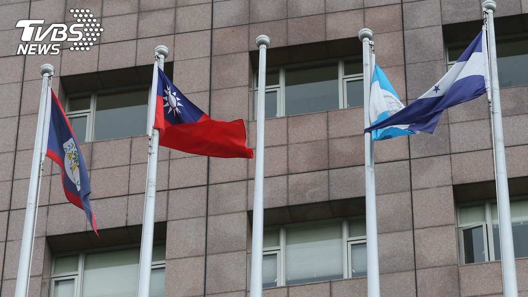 台友邦剩17國　美參議員譴責薩國：中斷資金援助